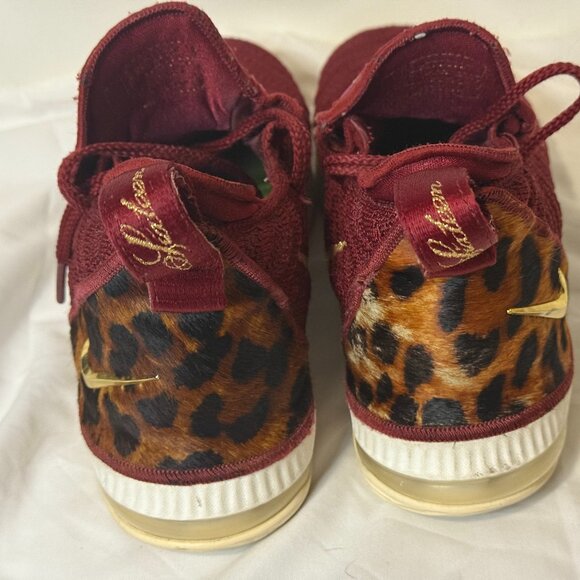 Nike Lebron James XVI 16 King Maroon Sneakers Mens 6.5 - Picture 6 of 7